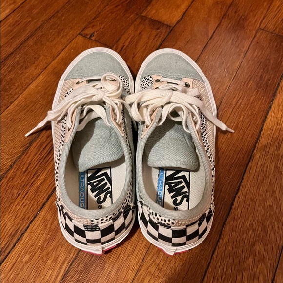 Vans Pattern Sneaker - Picture 3 of 4